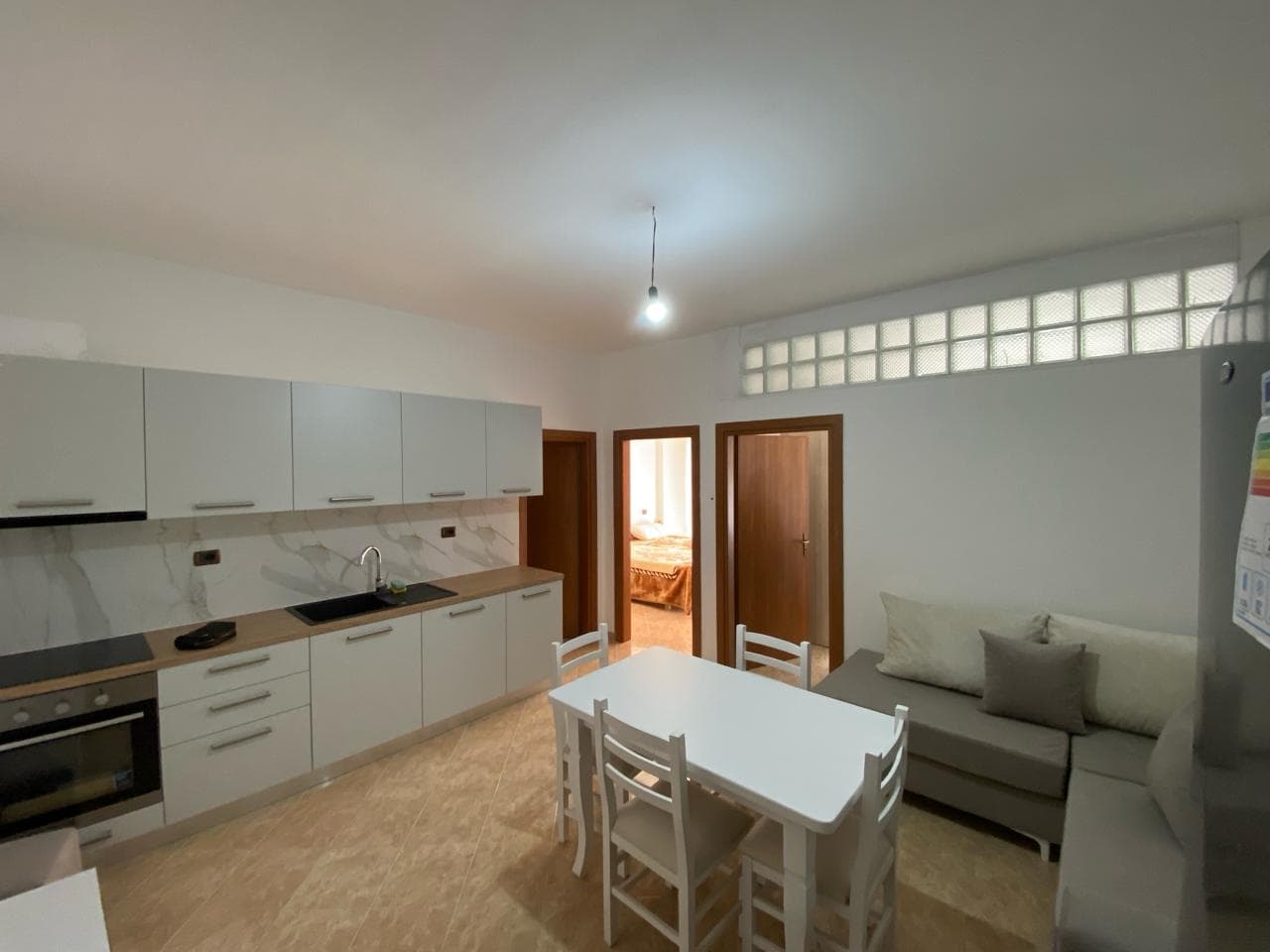 JEPET ME QERA APARTAMENT 2+1, ILIRIA PLAZH, DURRES