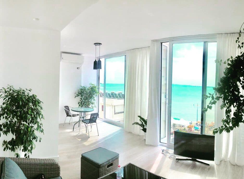 SHITET APARTAMENT 2+1 PRANE VILA KORAL PLAZH,DURRES!