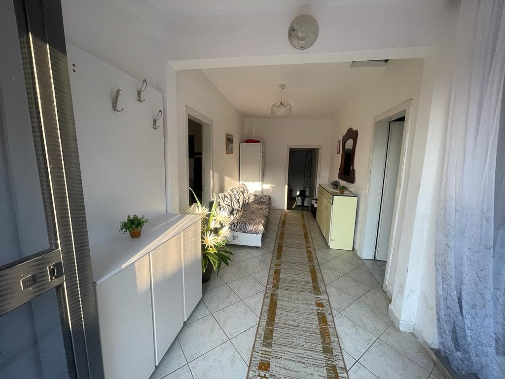 SHITET SHTEPI PRIVATE PRANE KODRES SE KUAJVE,DURRES . 4