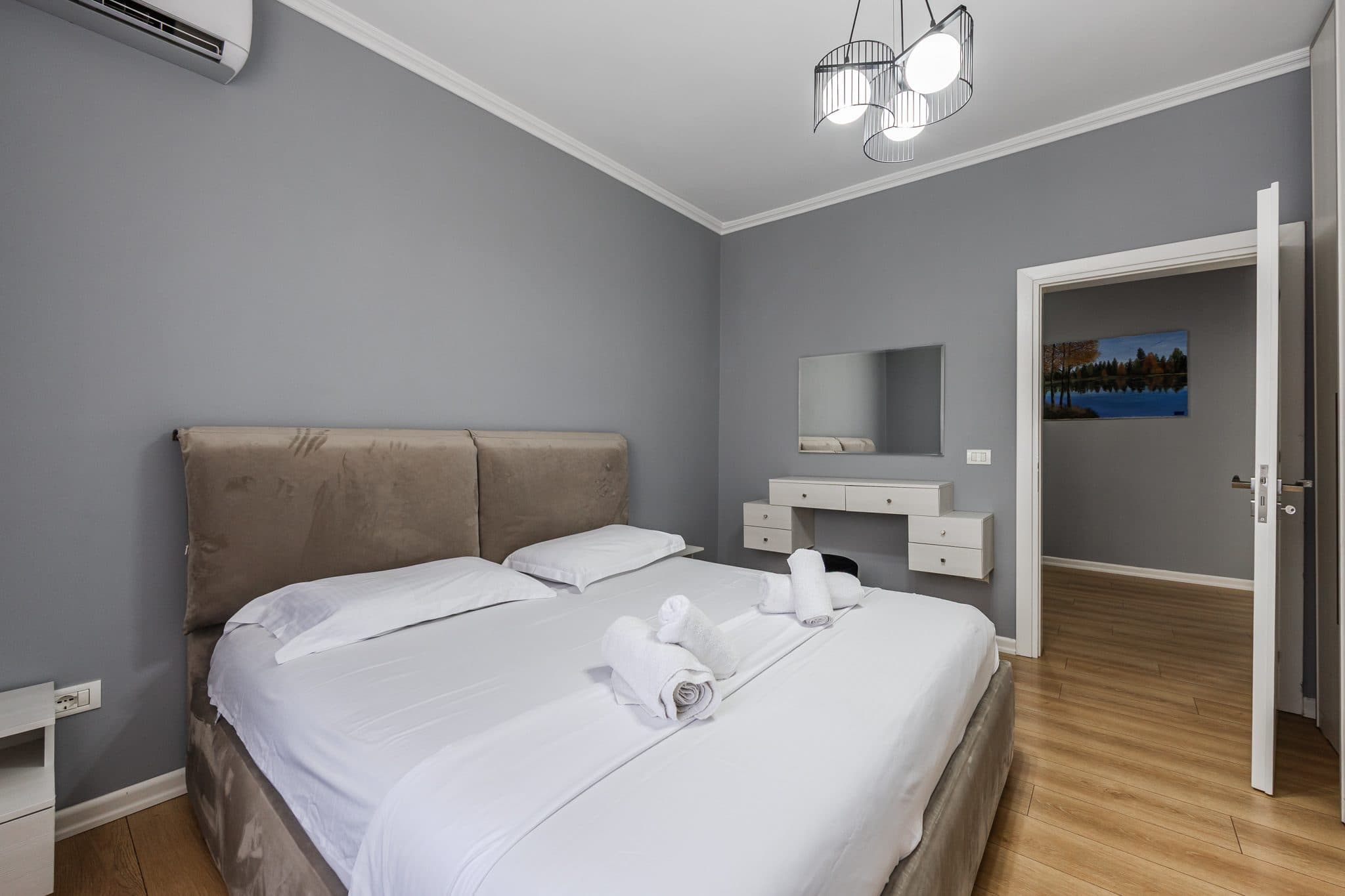 JEPET ME QERA APARTAMENT 1+1 PRANE BLUESTAR CENTER, DURRES 2