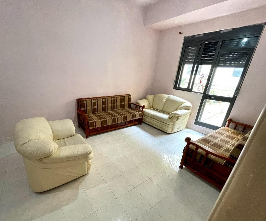JEPET ME QERA APARTAMENT 2+1, PRANE URES SE DAJLANIT, PLAZH , DURRES. 3