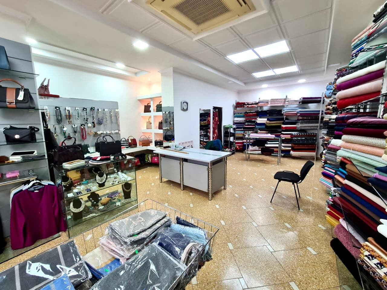 SHITET AMBIENT BIZNESI PRANE LULISHTES , DURRES. 3