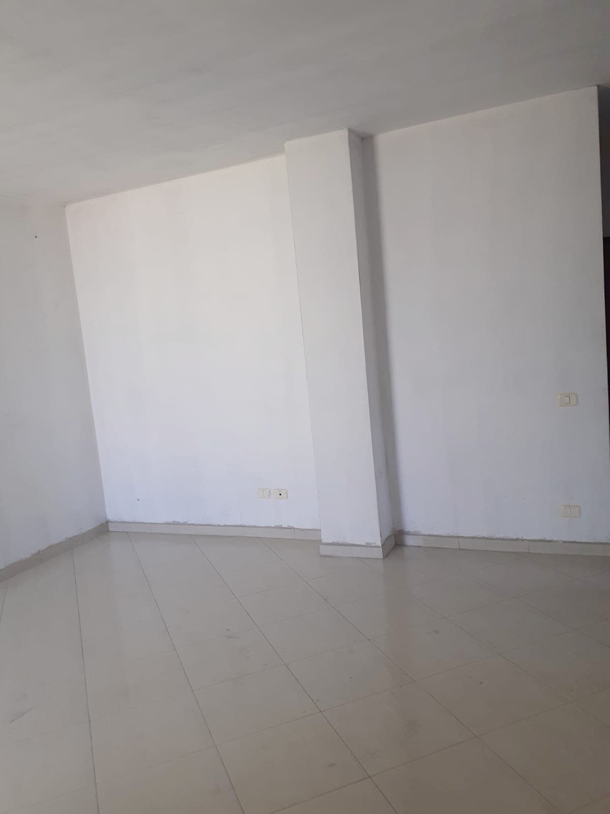 SHITET APARTAMENT 2+1 PRANE KOPSHTIT SOTIR NOKA,DURRES. 4