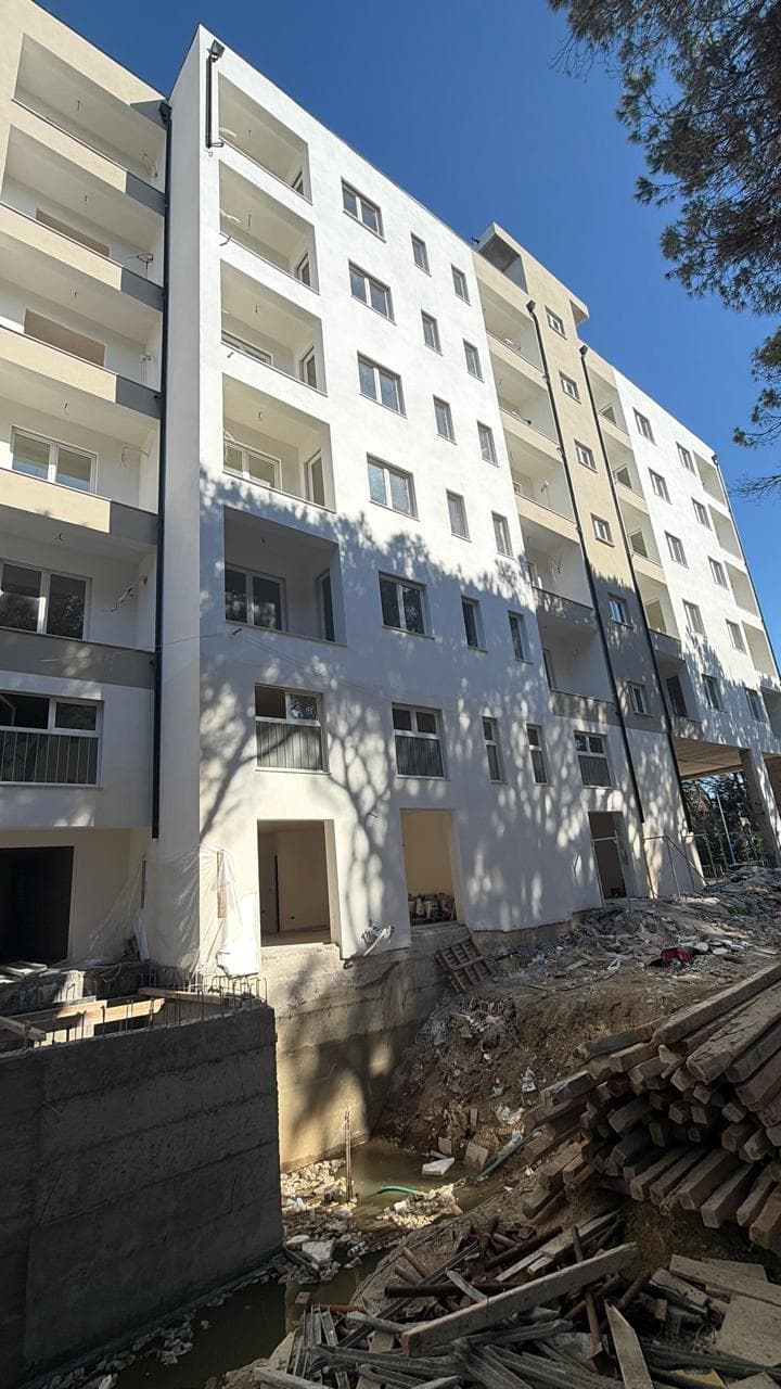 SHITET APARTAMENT 1+1 GOLEM, DURRES 2