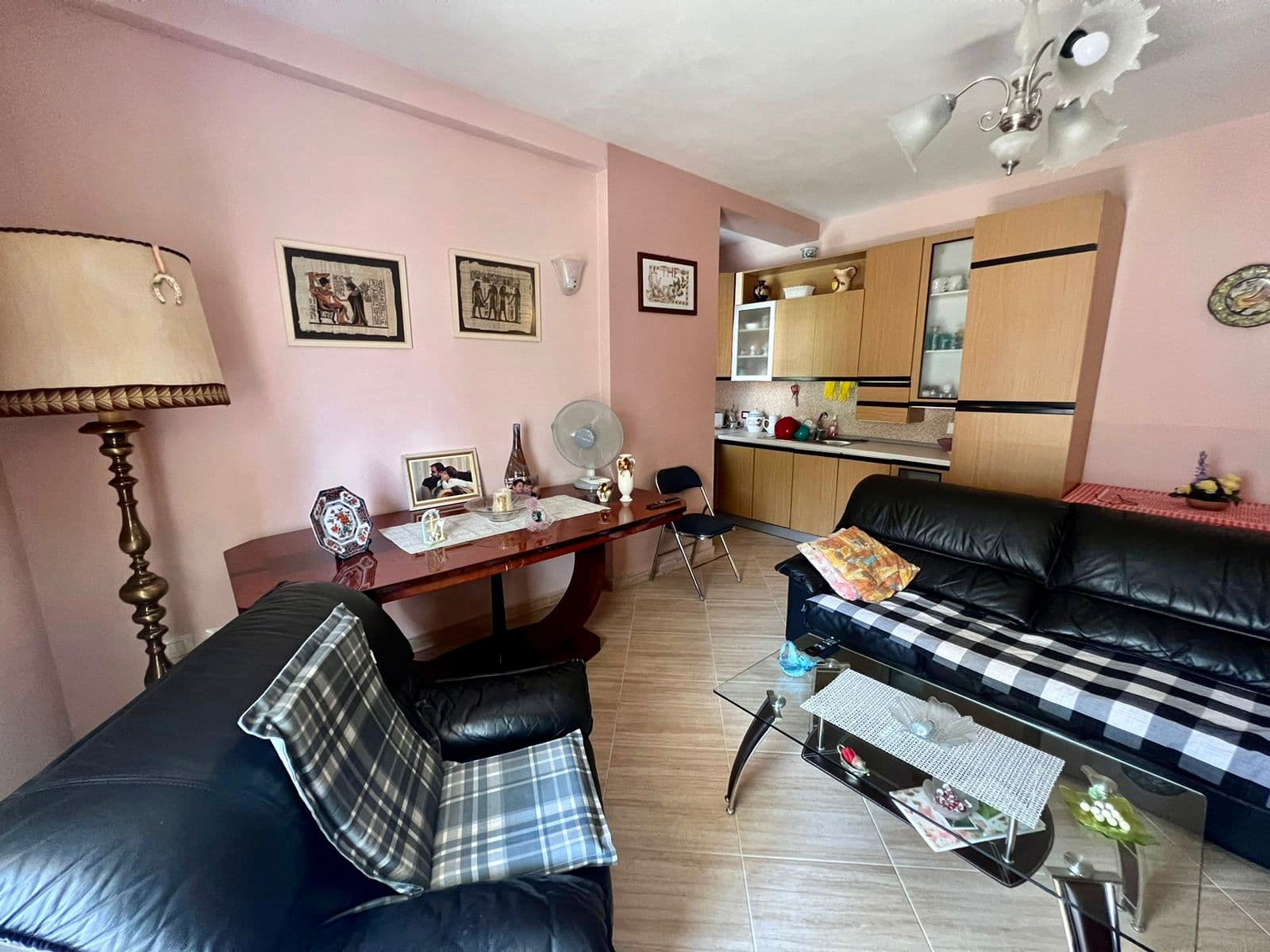 SHITET APARTAMENT 1+1 PRANE KAZAZIT, DURRES. 2