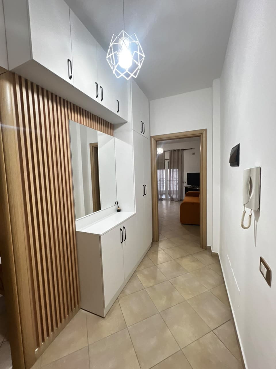 JEPET ME QERA APARTAMENT 1+1 PRANE PISTA KOSOVA,PLAZH, DURRES