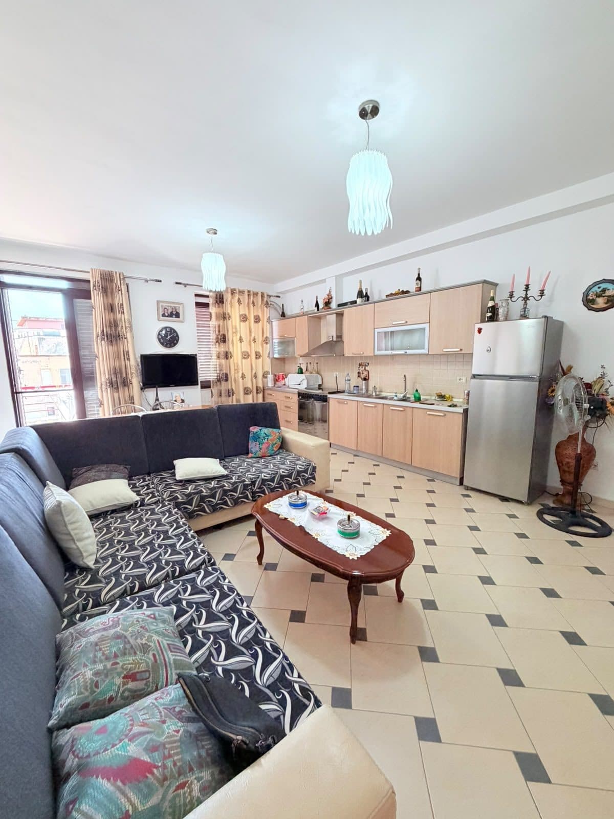 JEPET ME QERA APARTAMENT 2+1+2 PRANE GJYKATES, DURRES