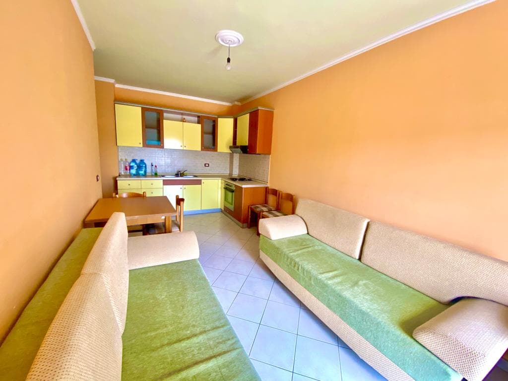 SHITET APARTAMENT 1+1 ME PAMJE NGA DETI PRANE SHKEMBIT TE KAVAJES, DURRES. 3