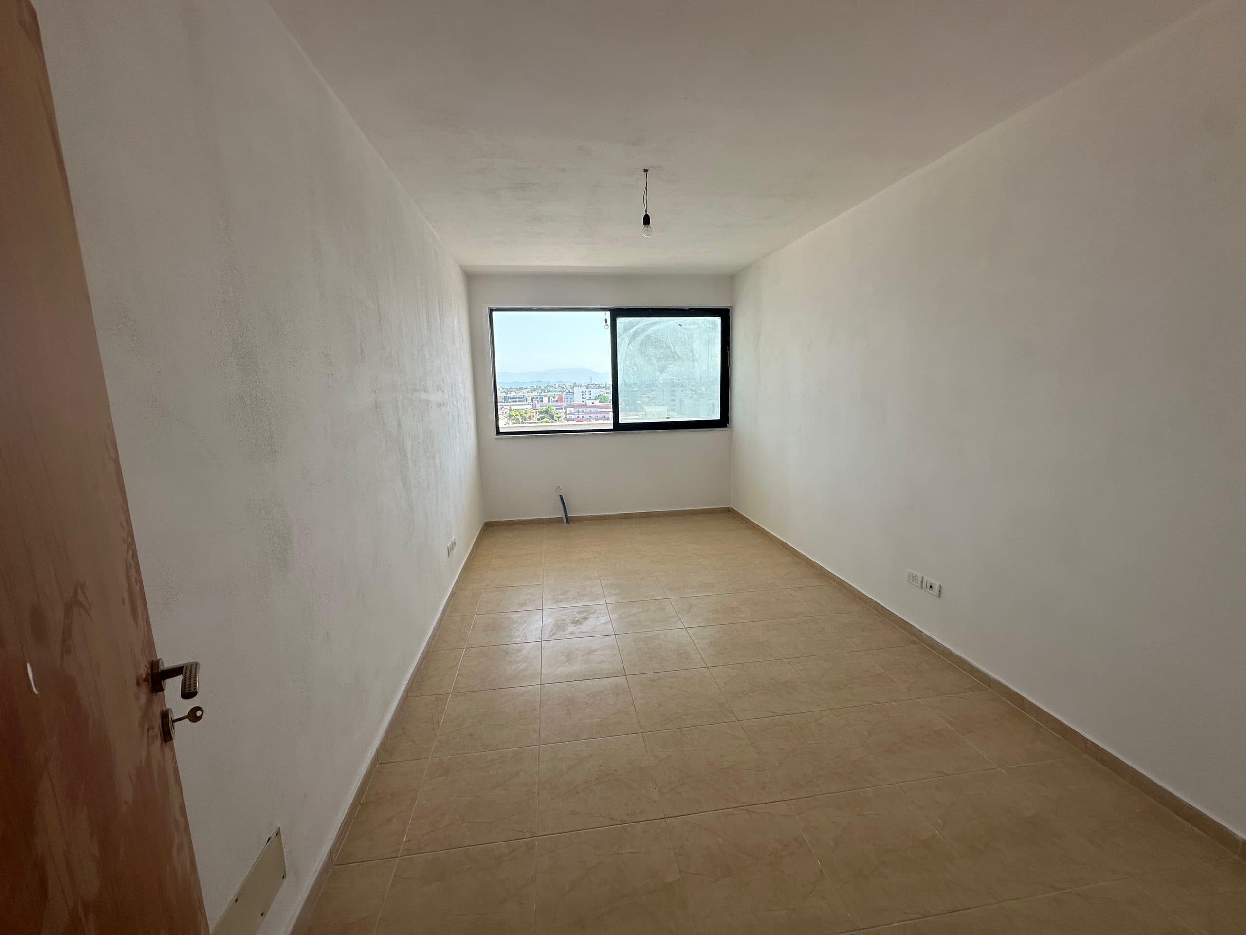 SHITET APARTAMENT 2+1, SHKOZET, DURRES.