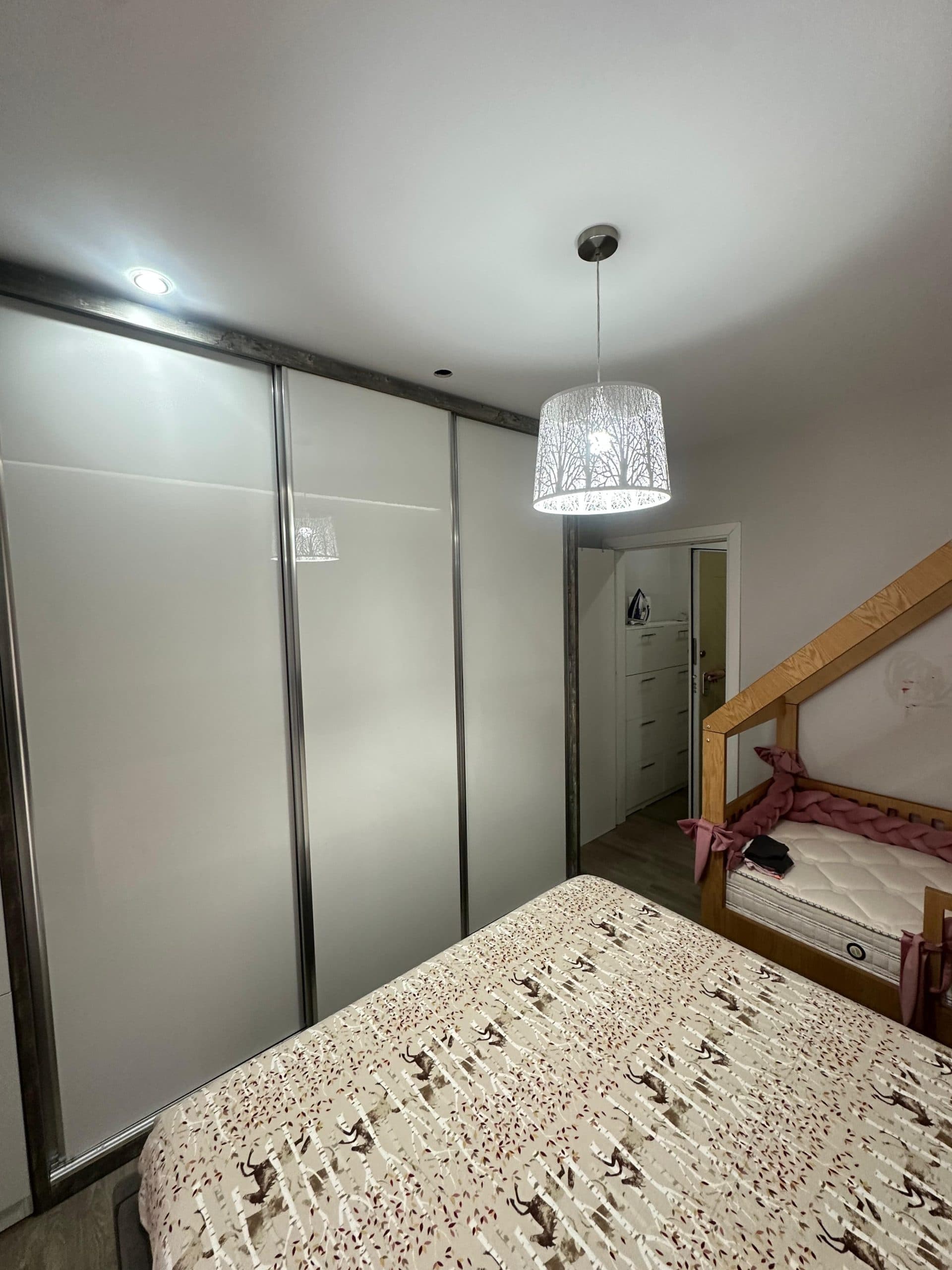 JEPET ME QERA APARTAMENT 1+1 PRANE UJESJELLSIT, DURRES 2