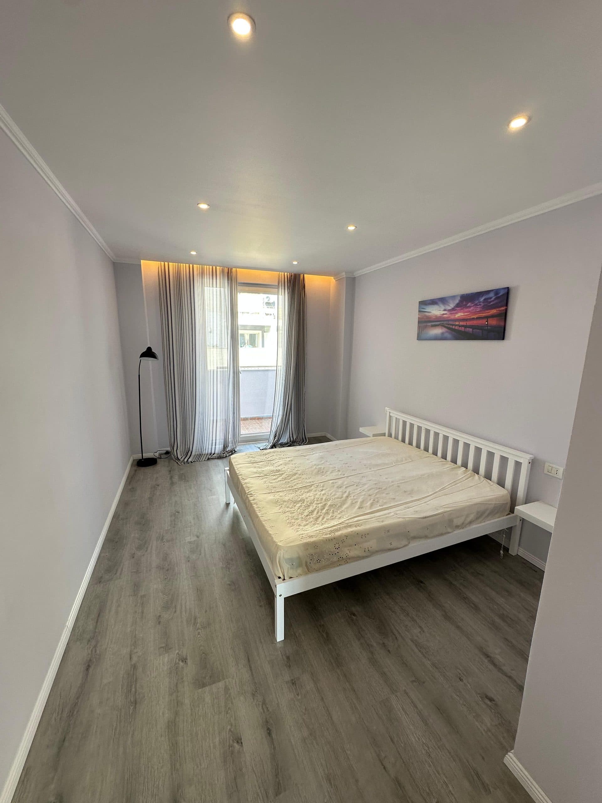 SHITET APARTAMENT 1+1 PAMJE DETI, PRANE UJESJELLSIT, DURRES. 3