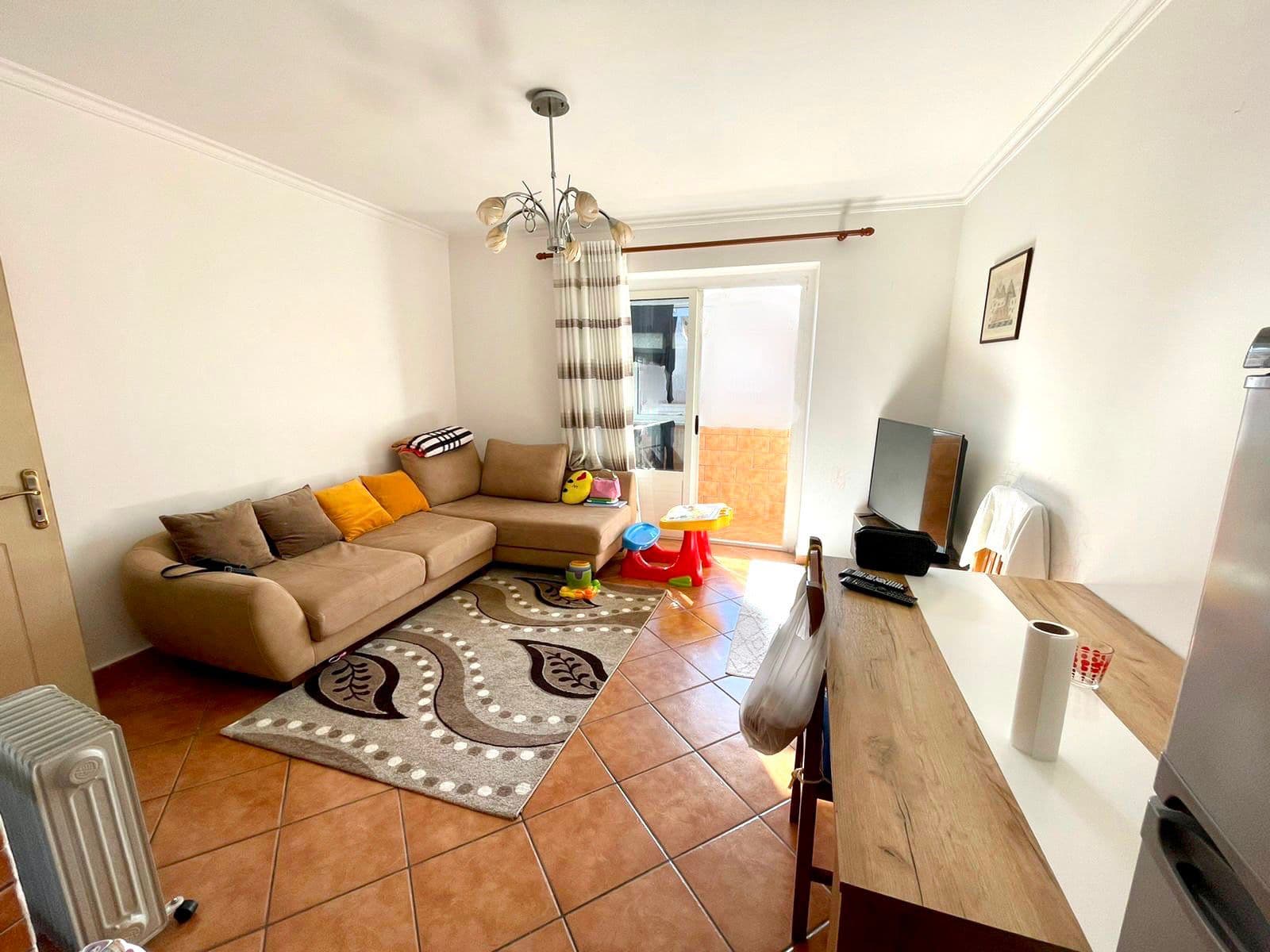 SHITET APARTAMENT 2+1 PRANE MUZEUMIT, QENDER, DURRES.