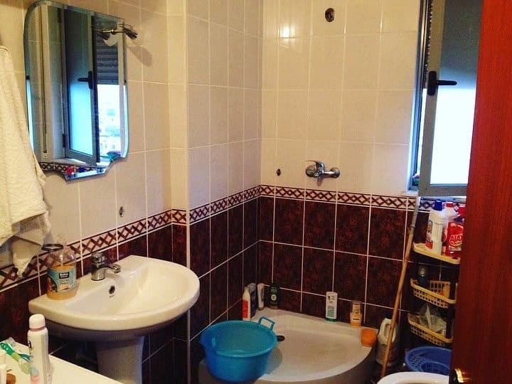 JEPET ME QERA APARTAMENT 2+1 STACIONI 1 PLAZH,DURRES! 3