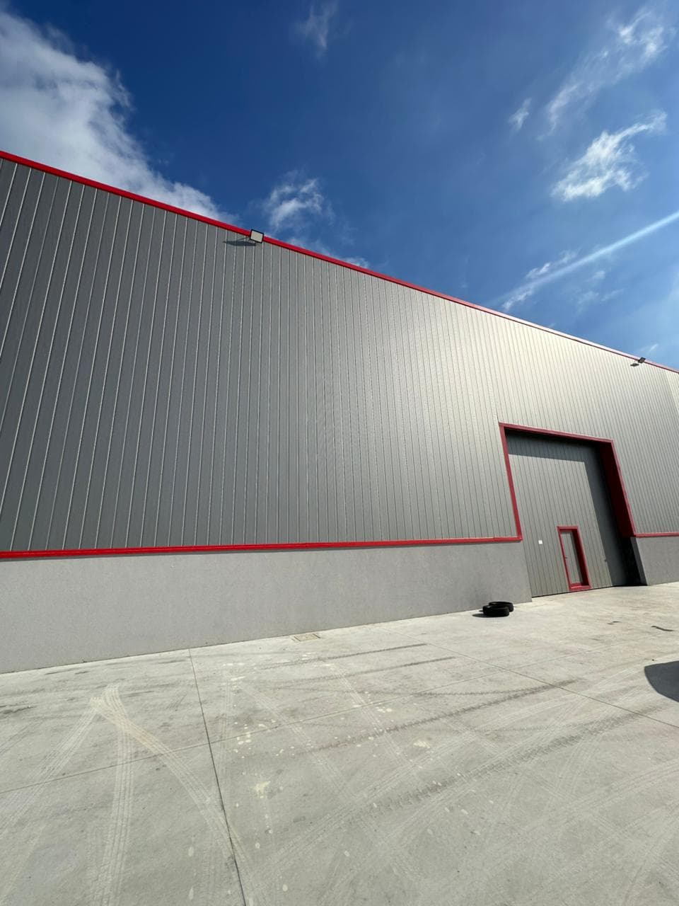 JEPET ME QERA KAPANON INDUSTRIAL, SEKTOR RINIA, DURRES. 3