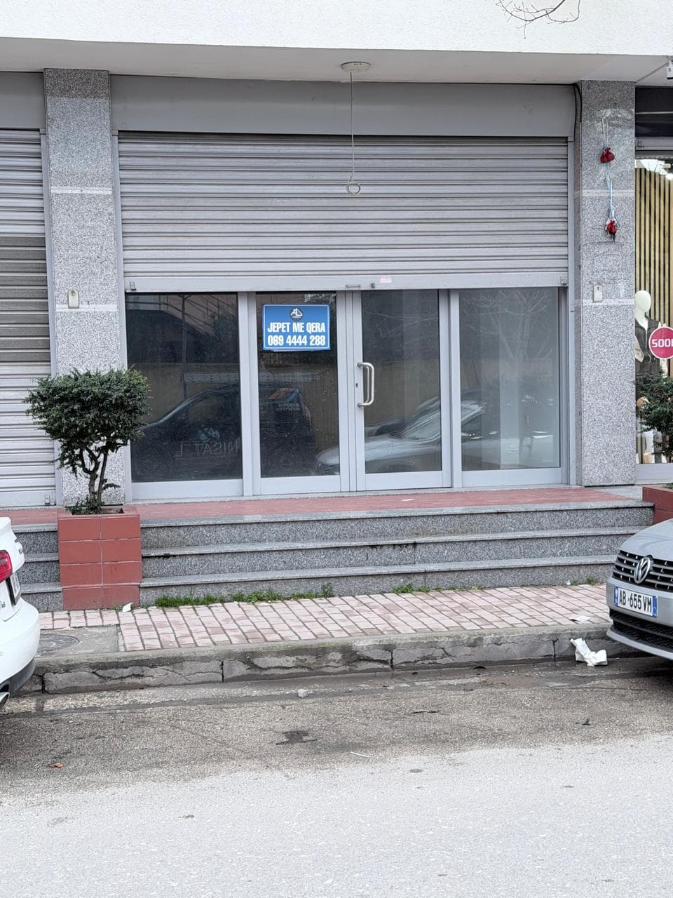 JEPET ME QERA AMBIENT BIZNESI MARKATA DURRES 2