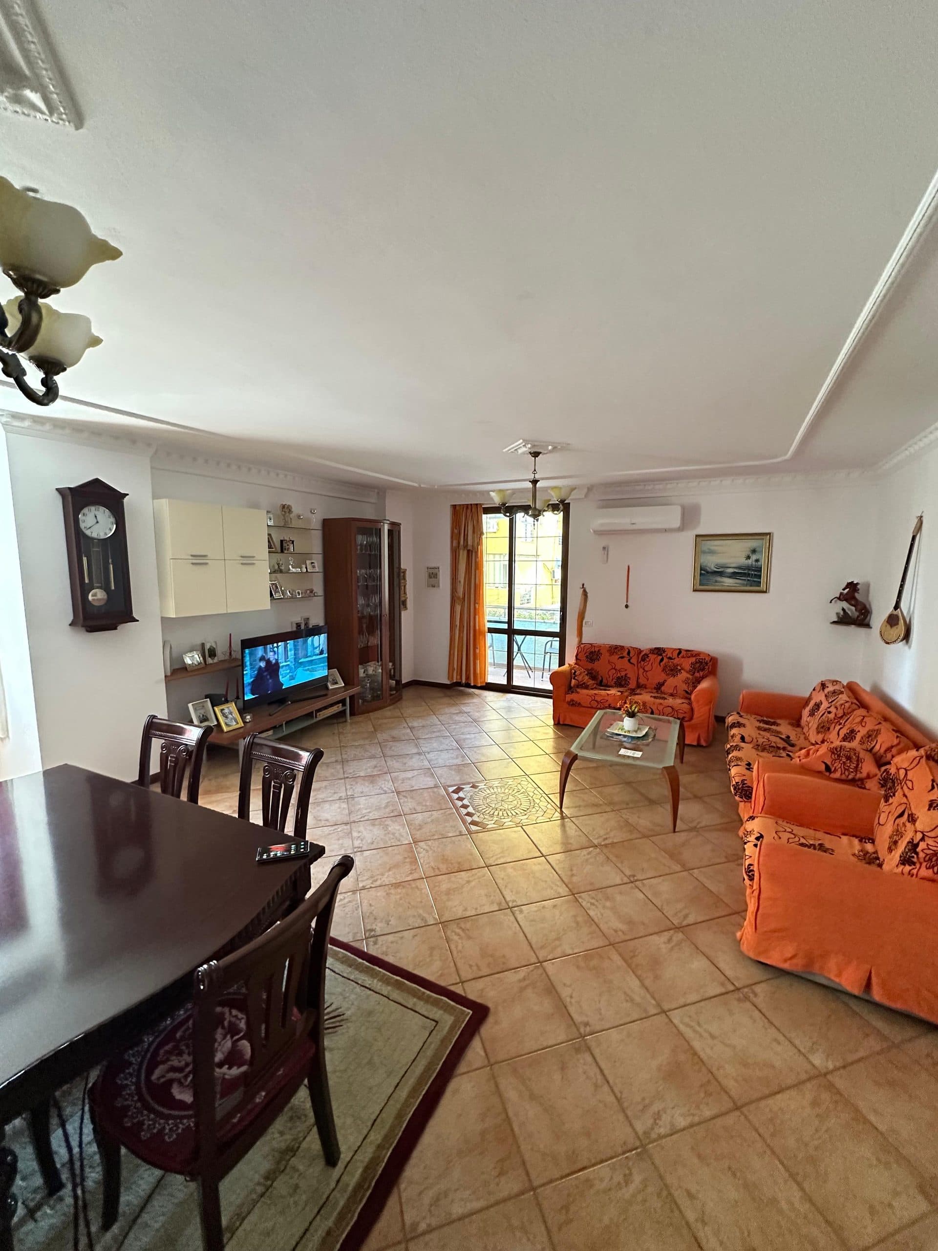 SHITET APARTAMENT 3+1+2, VOLLGA, DURRES.
