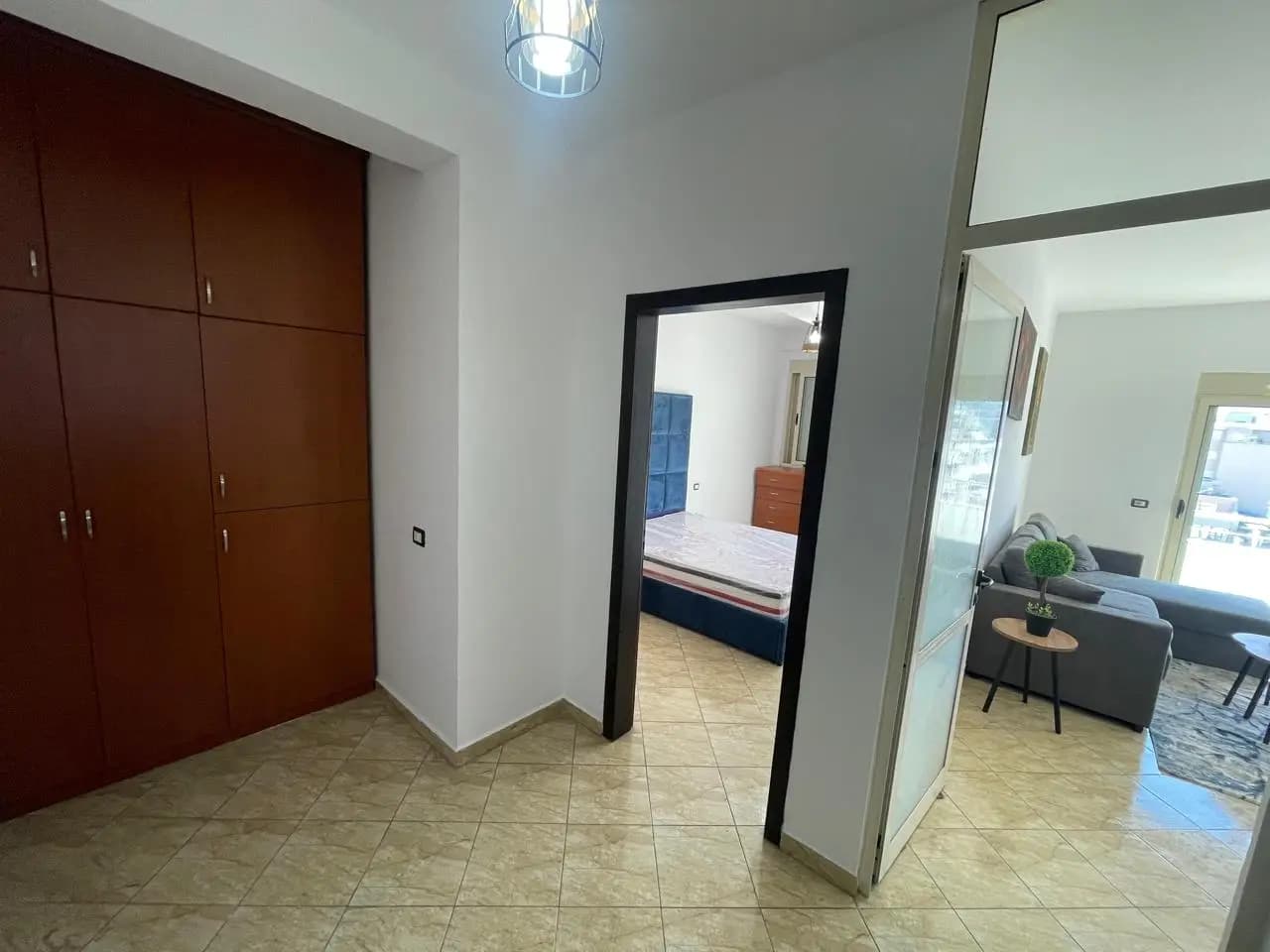 SHITET APARTAMENT 1+1 ZONA KAZAZIT DURRES 3