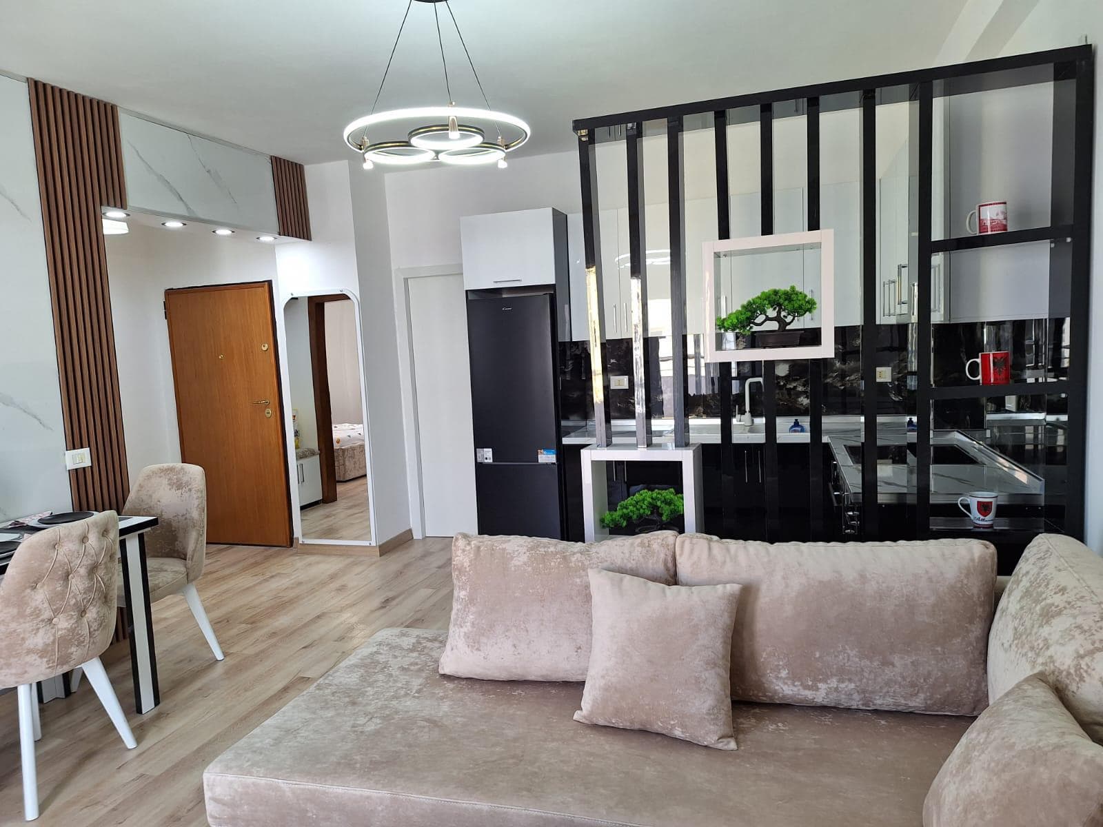 SHITET APARTAMENT 1+1 STACIONI ILIRIA, PLAZH, DURRES