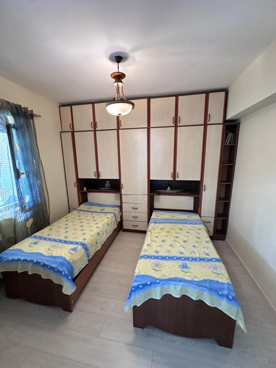 JEPET ME QERA APARTAMENT 2+1 PRANE GJYKATES, DURRES 3