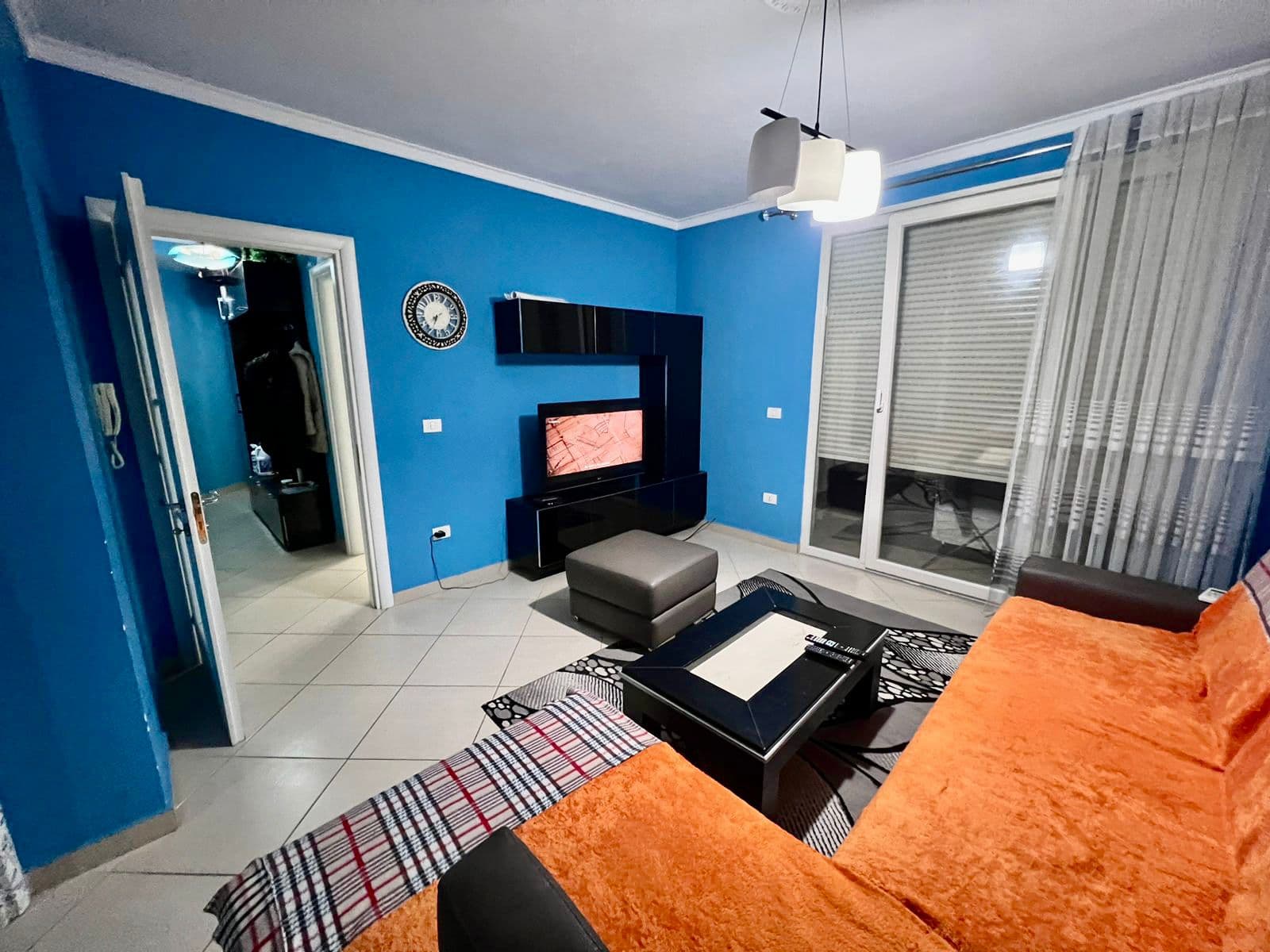 JEPET ME QERA APARTAMENT 1+1 PRANE MUZEUMIT, DURRES . 2