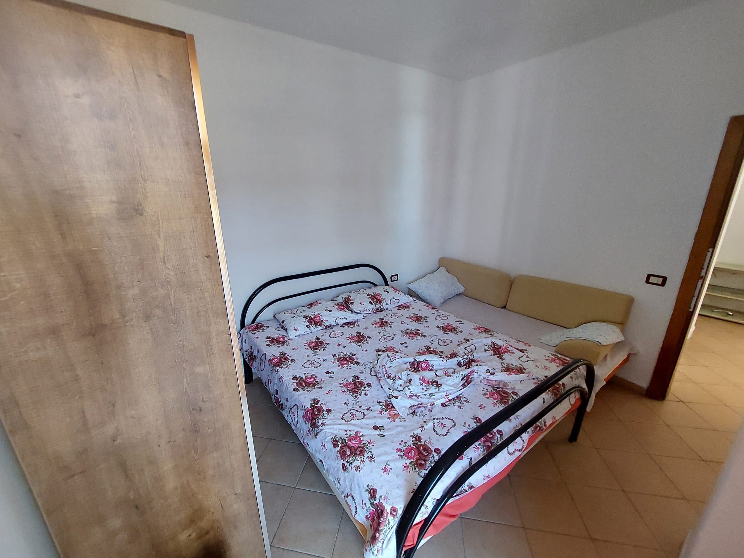 JEPET ME QERA APARTAMENT 1+1 ME PAMJE NGA DETI , PRANE HOTEL ADRIATIK, PLAZH, DURRES. 4