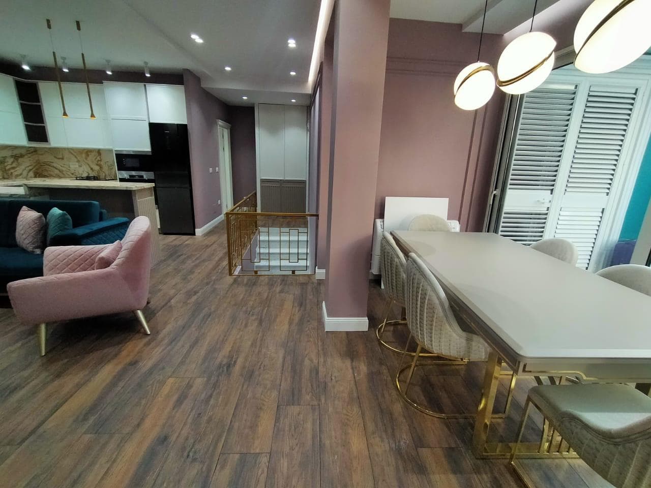 JEPET ME QERA APARTAMENT 2+1 PRANE GJYKATES, DURRES 2