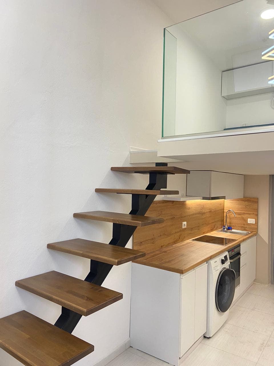 JEPET ME QERA GARSONIERE DUPLEX VIJE E PARE , PRANE HOTEL AMARA, DURRES 3