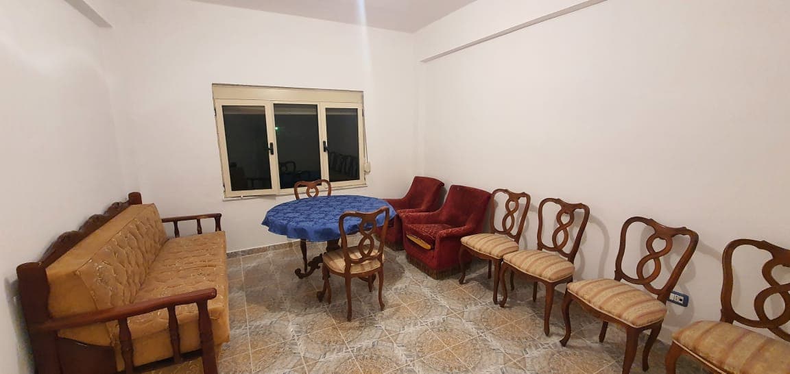 SHITET APARTAMENT 2+1 PRANE FUSHES SE RERES,LAGJA 18,DURRES.