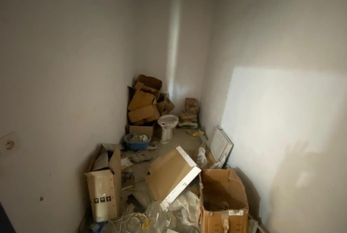JEPET ME QERA AMBIENT BIZNESI PRANE GJYKATES, QENDER,DURRES . 3