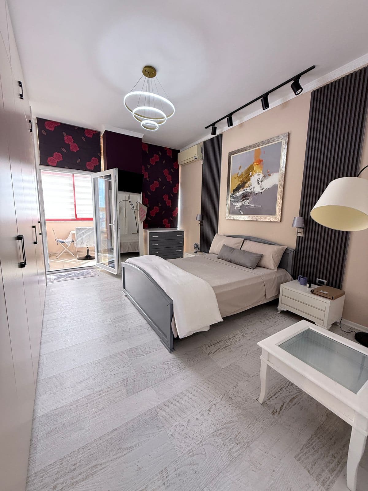 JEPET ME QERA APARTAMENT 2+1+2 QENDER DURRES 4