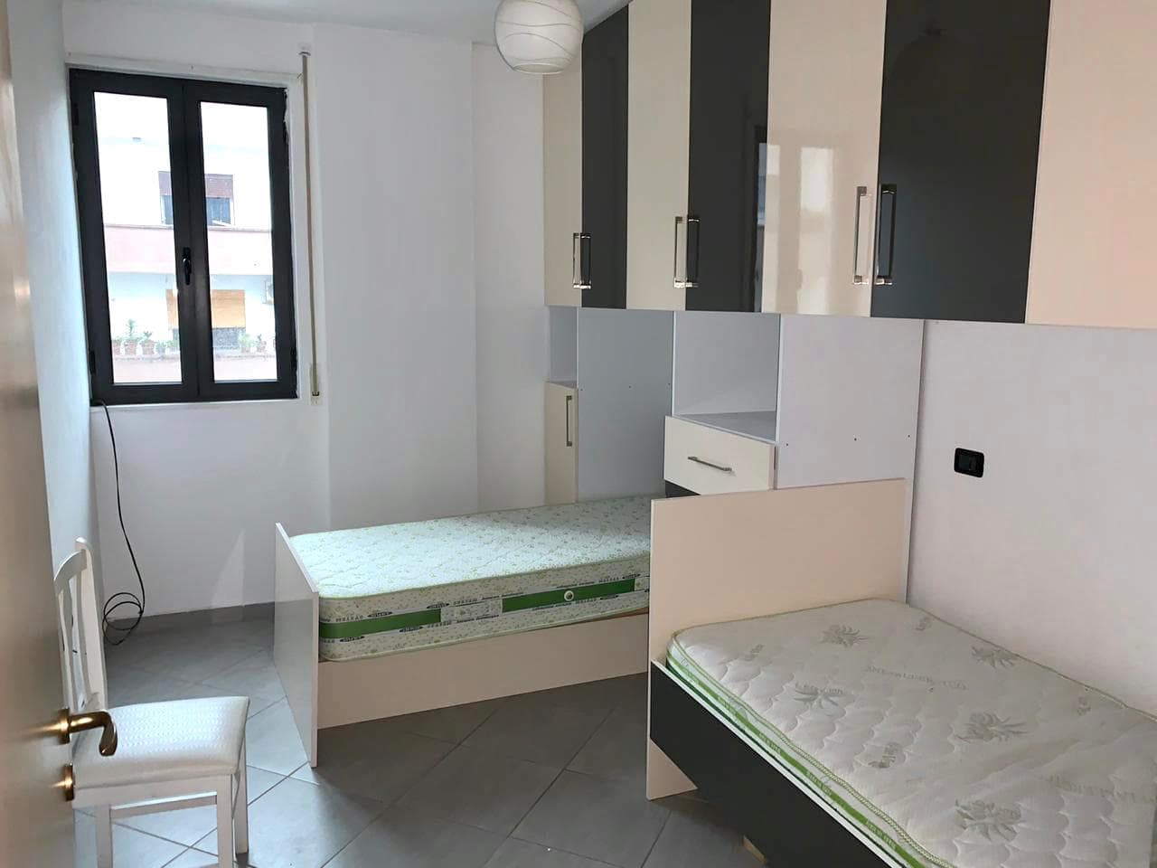 JEPET ME QERA APARTAMENT 2+1 SIPER BAR GOLDEN, VOLLGA, DURRES.