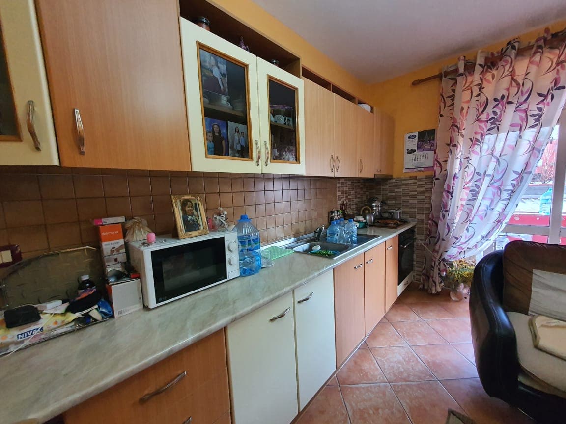 SHITET APARTAMENT 2+1 PRANE MUZEUMIT QENDER,DURRES. 3
