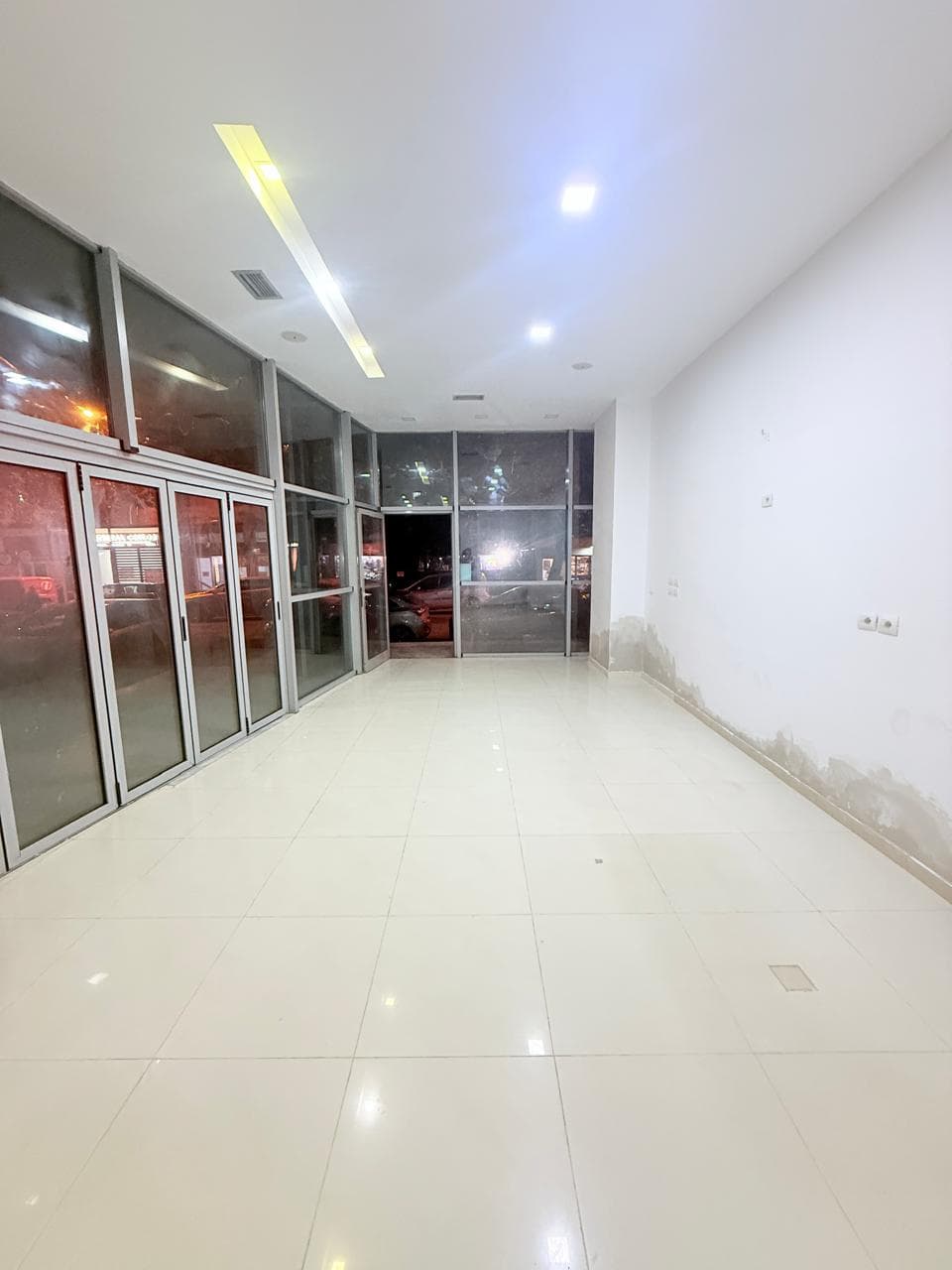 JEPET ME QERA AMBIENT BIZNESI L5 DURRES 2