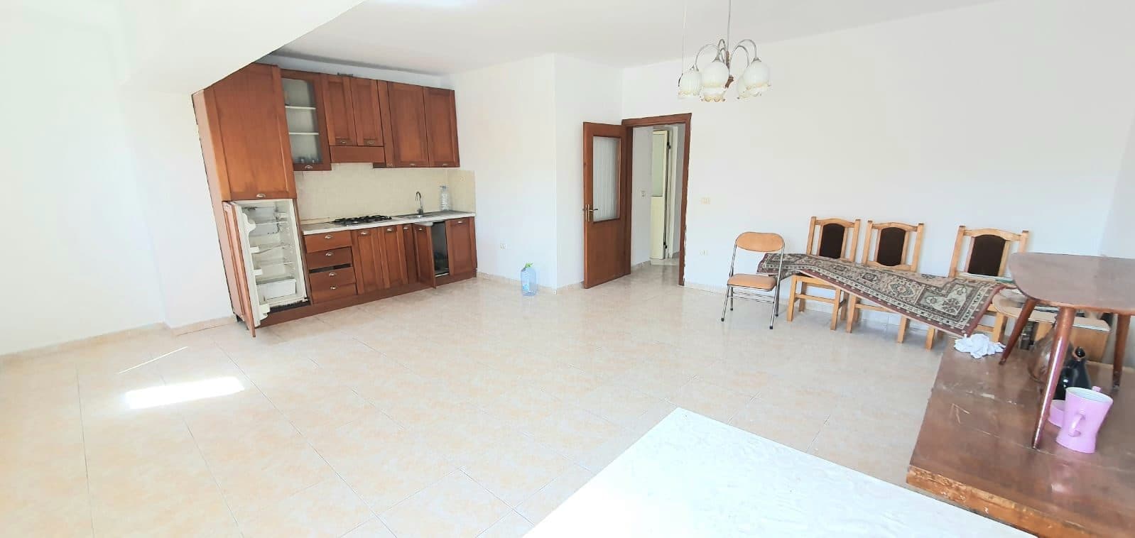 SHITET APARTAMENT 2+1 PRANE MARKATES ,DURRES.