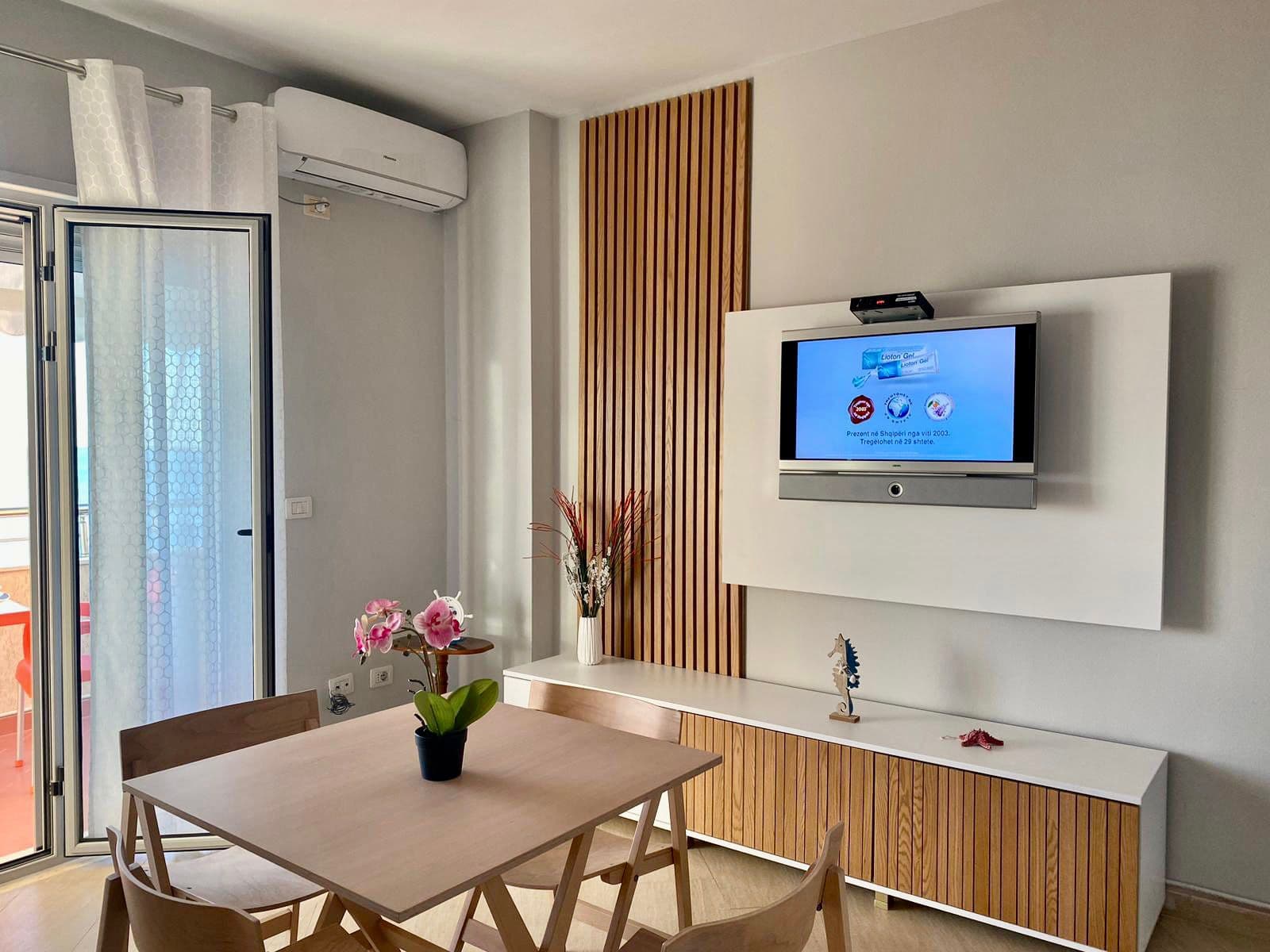 JEPET ME QERA APARTAMENT 1+1 ME PAMJE NGA DETI ,PRANE HOTEL EDART, DURRES. 2