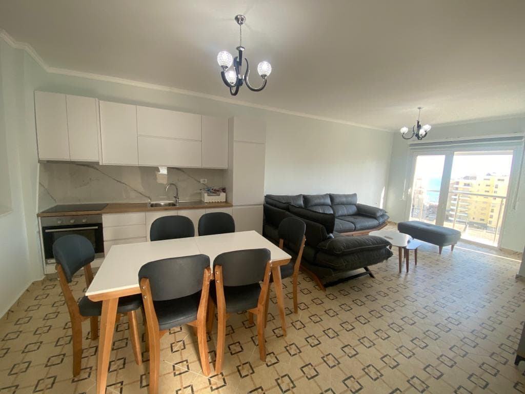 SHITET APARTAMENT 2+1 PRANE SHKOLLES ITALIANE, VOLLGA, DURRES. 4
