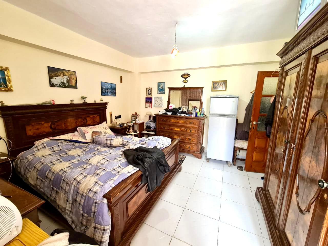 SHITET APARTAMENT 3+1 PRANE SHKOLLES GREKE, VOLLGA, DURRES. 4