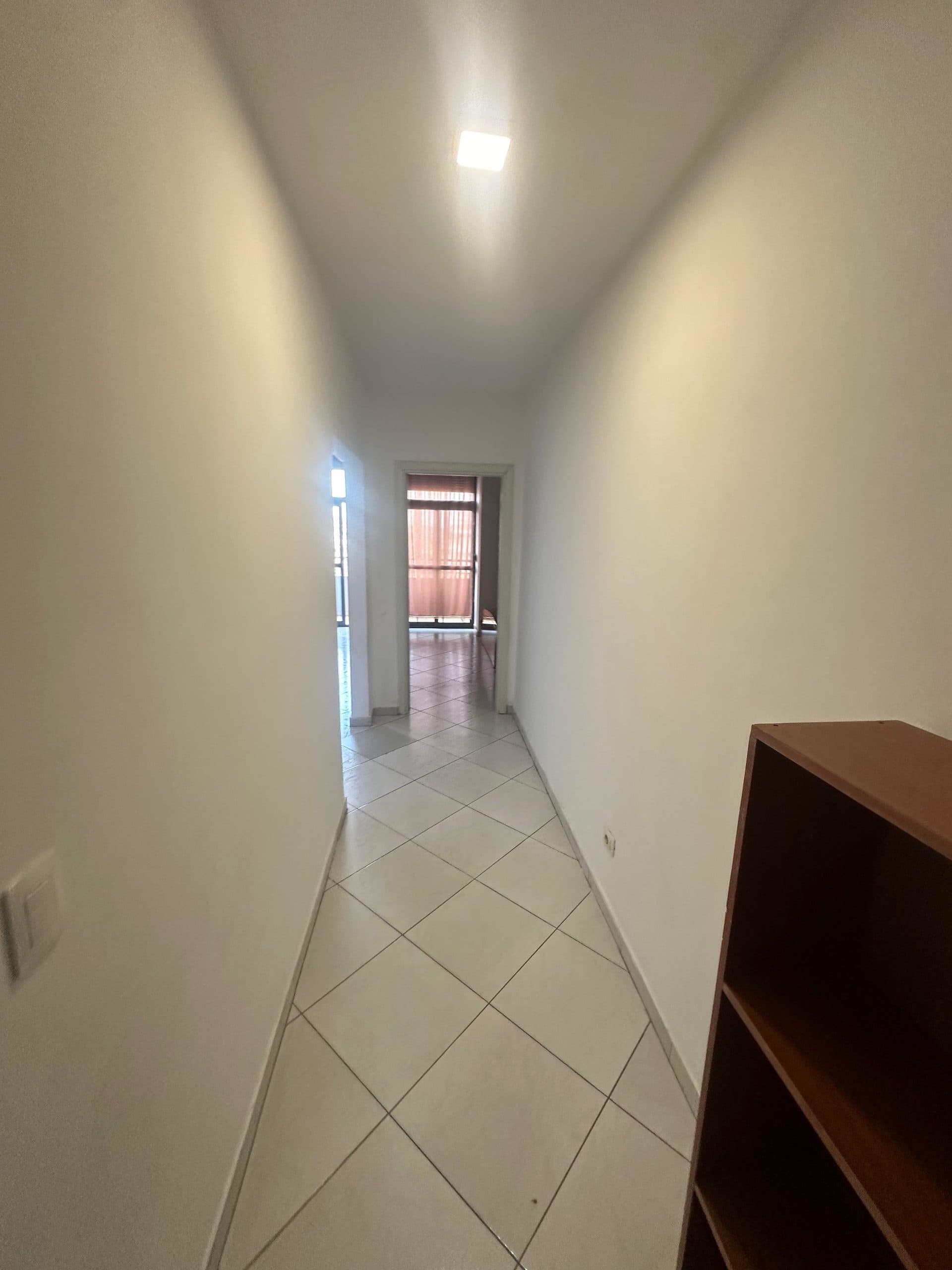 JEPET APARTAMENT ME QERA 1+1 MBRAPA GALAKTIKUT, DURRES. 3