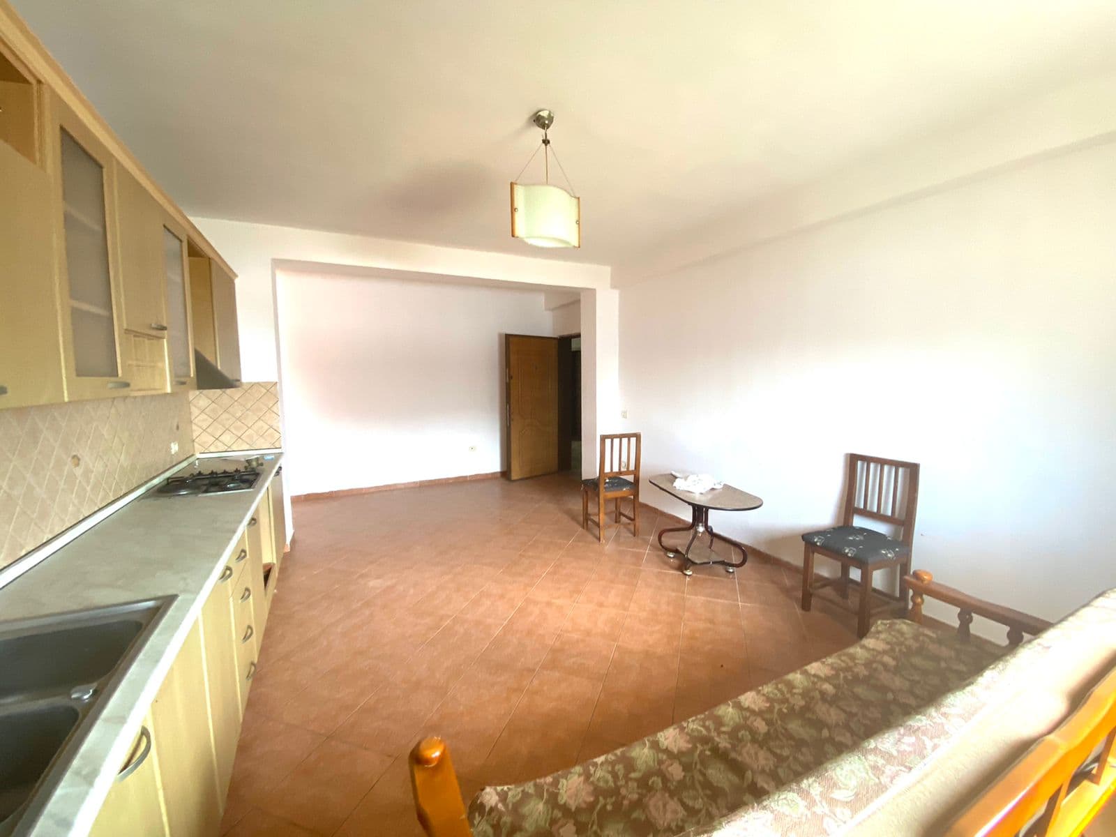 SHITET APARTAMENT 1+1 PRANE SHKOLLES ITALIANE VOLLGA, DURRES. 3
