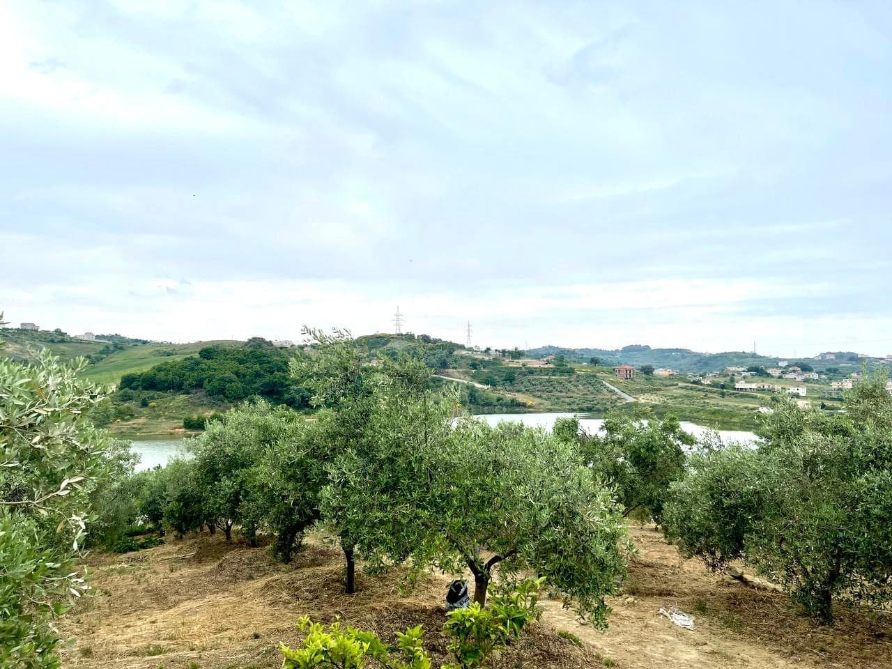 TOKE PER SHITJE PRANE REZERVUARIT, SHKALLNUR, DURRES.