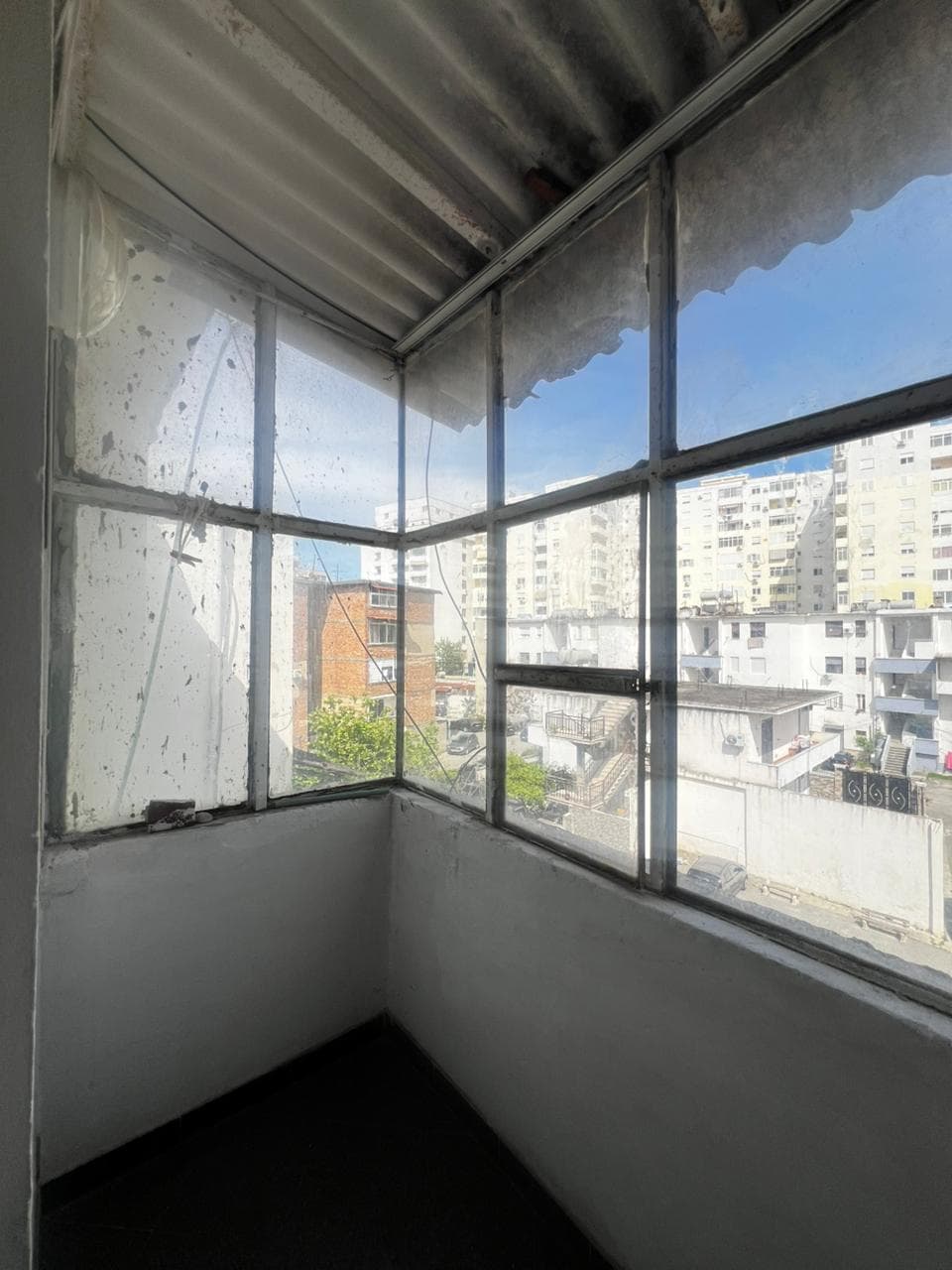 JEPET ME QERA APARTAMENT 1+1 PRANE SHKOLLES QEMAL MICI, DURRES 2