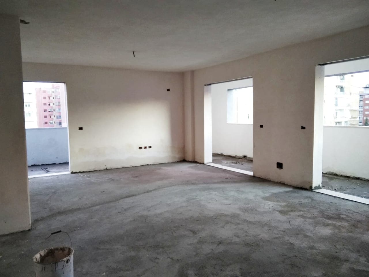 SHITET APARTAMENT 2+1 MUNDESI DHE 3+1 PERBALL SHKOLLES 2 GJELAT, DURRES .