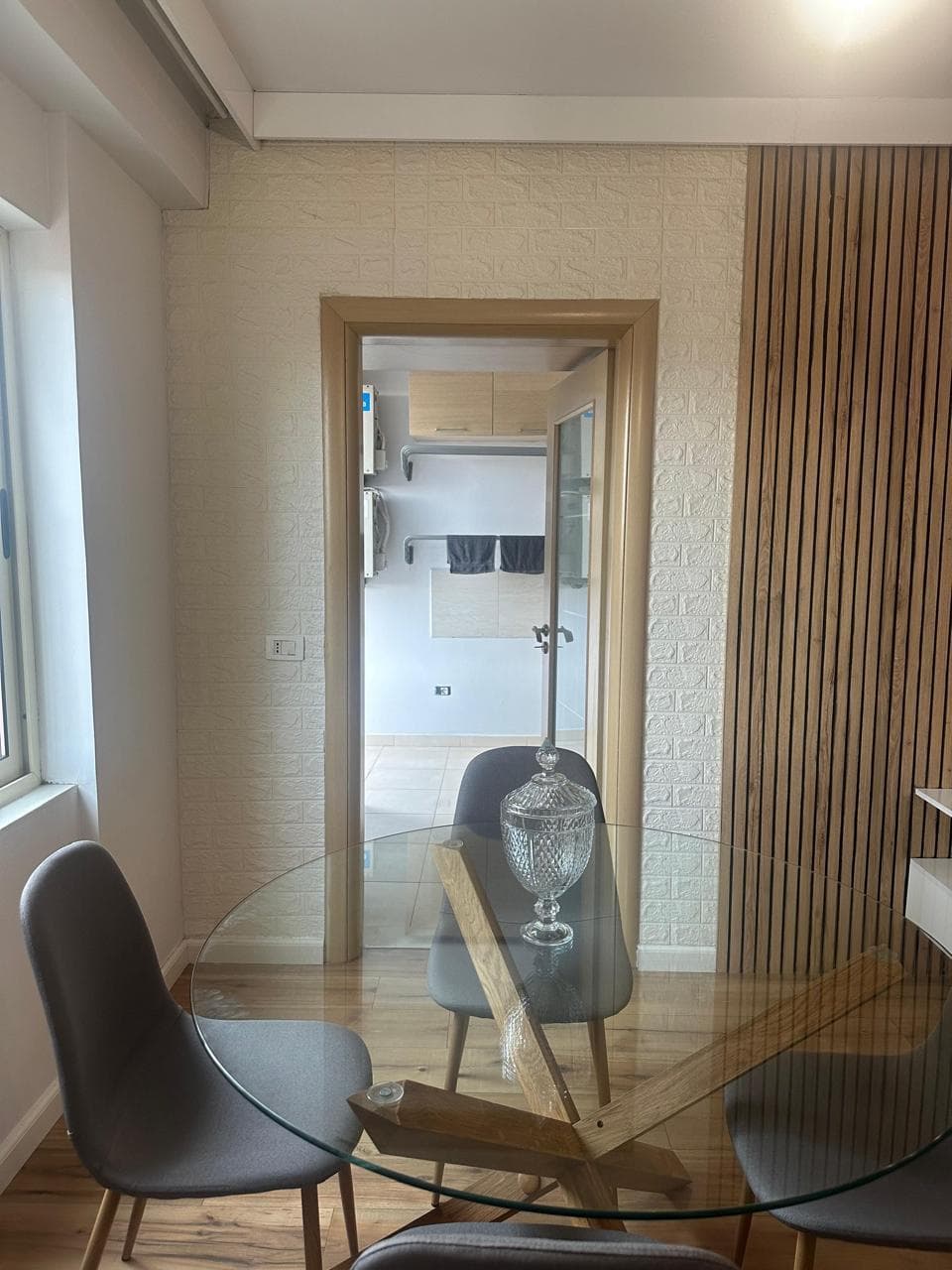 JEPET ME QERA APARTAMENT 1+1 PRANE MARKATES,DURRES