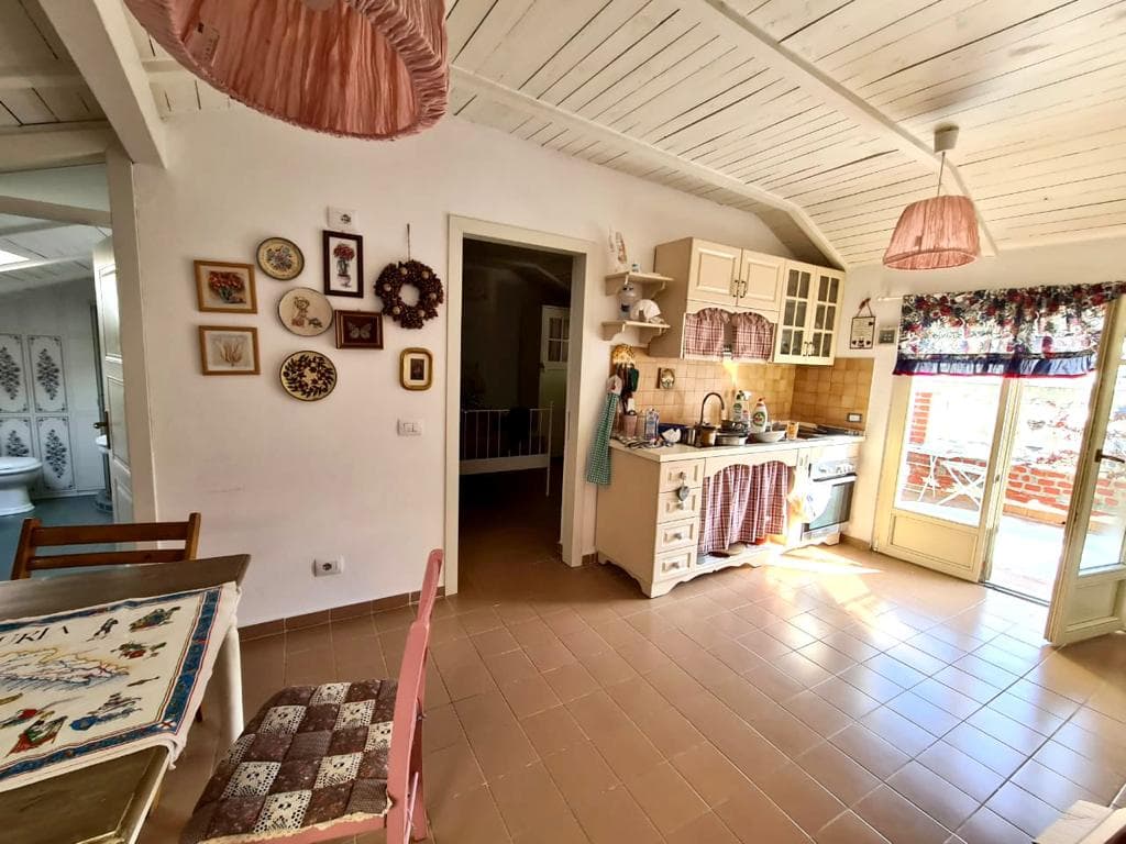 SHITET DUPLEX 3+2 RRUGA EGNATIA,DURRES. 2