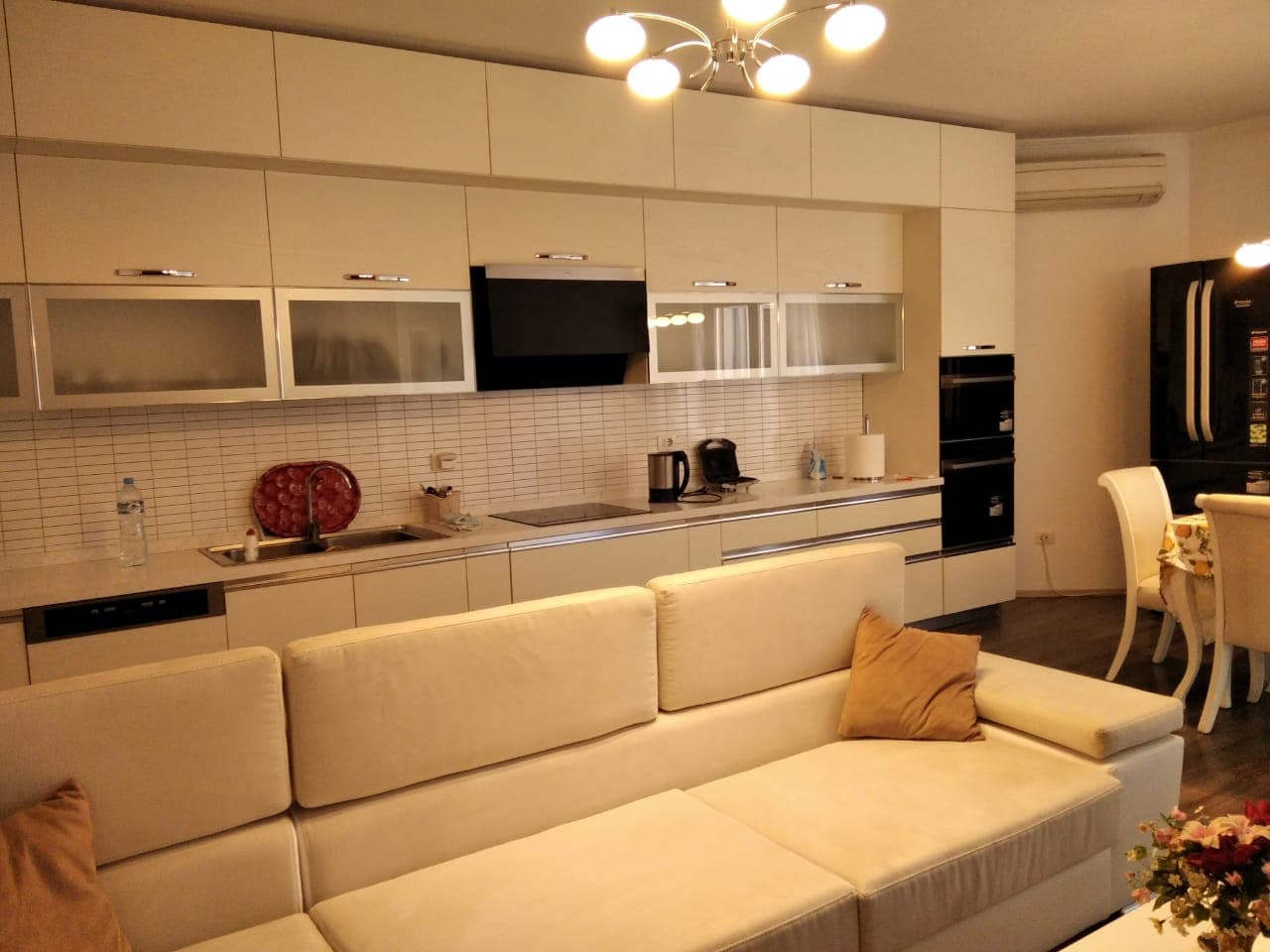 SHITET APARTAMENT 3+1 PRANE BAR OSLO , VOLLGA , DURRES. 2