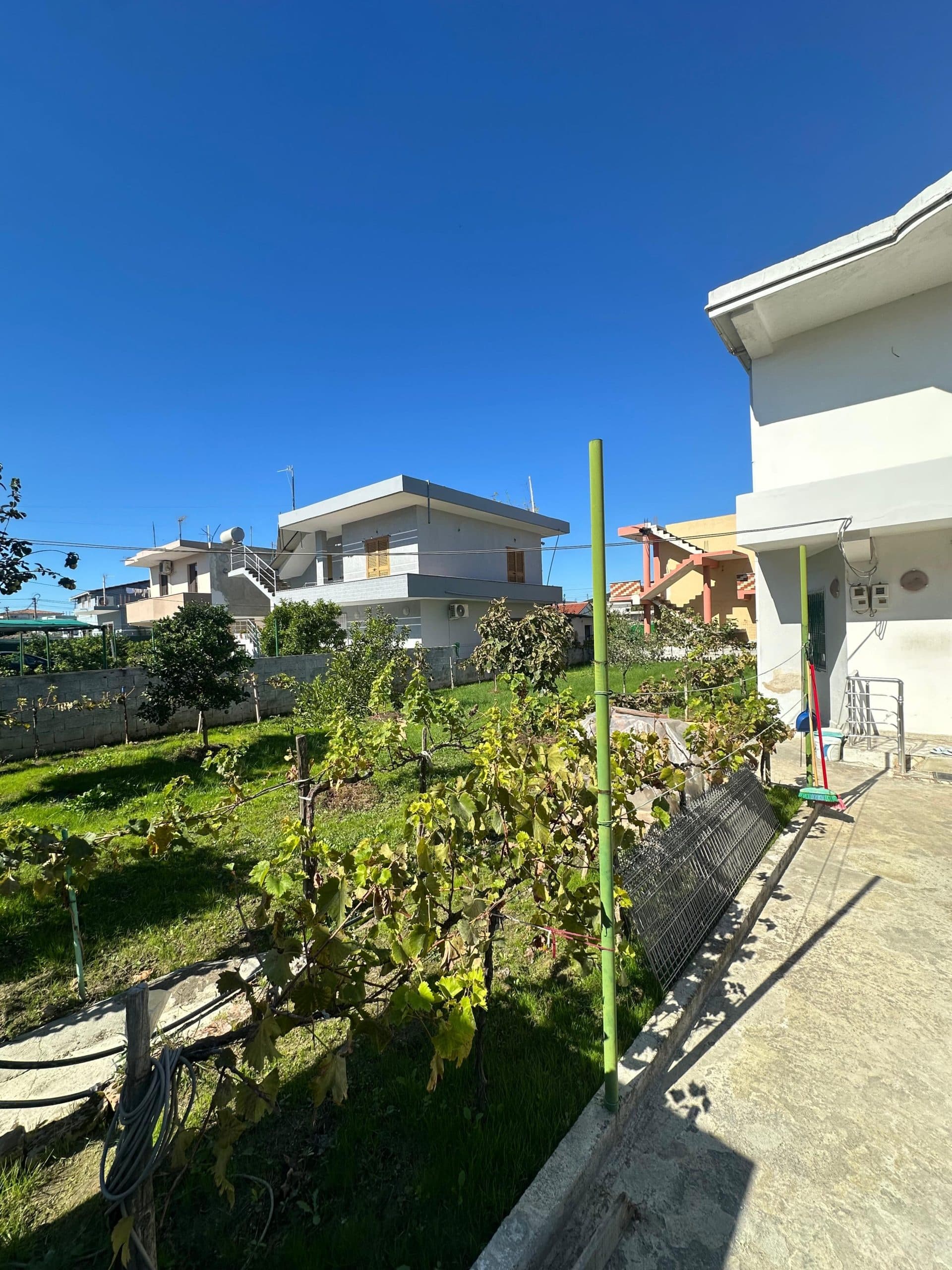 SHITET SHTEPI PRIVATE, ISH KENETE, DURRES