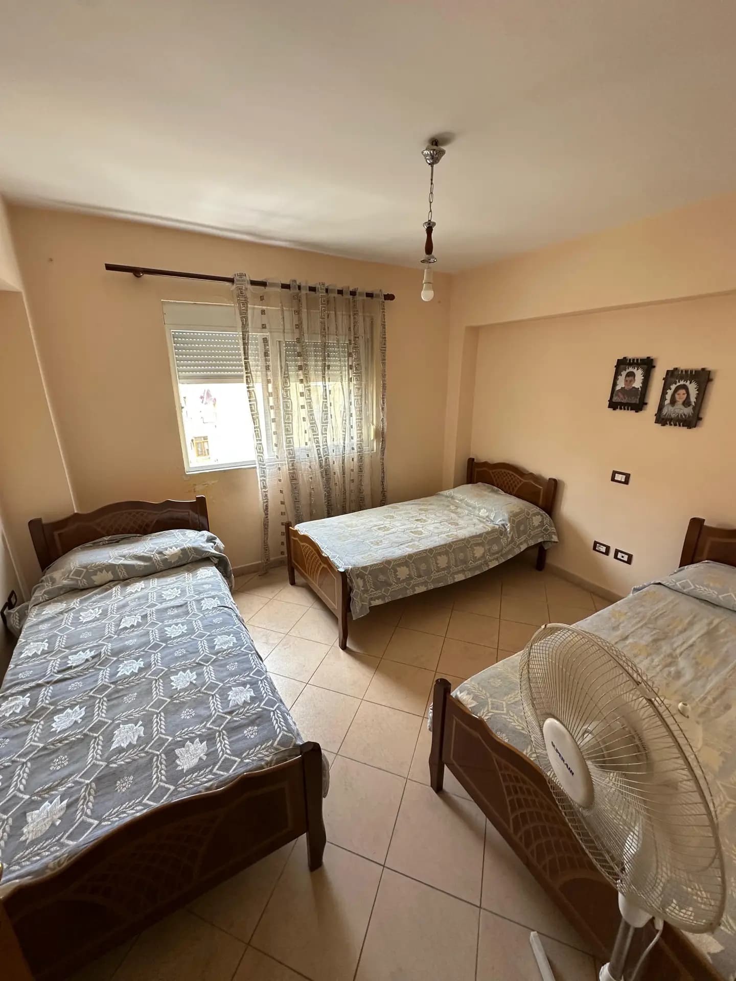 JEPET ME QERA APARTAMENT 2+1, PRANE DEGES, DURRES. 3