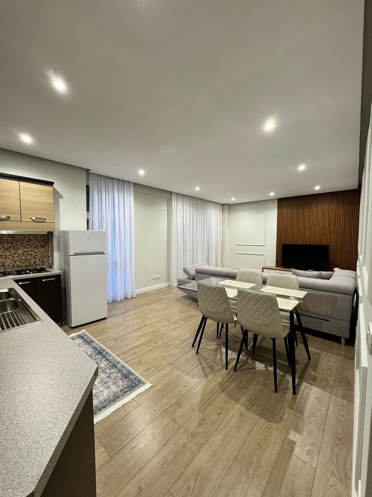 JEPET ME QERA APARTAMENT 2+1, VILA E ZOGUT, DURRES.