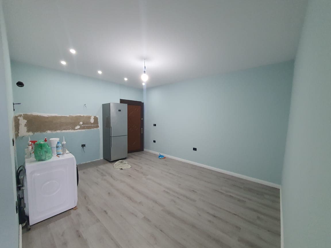 SHITET APARTAMENT 1+1 PRANE ISH URT,DURRES. 3