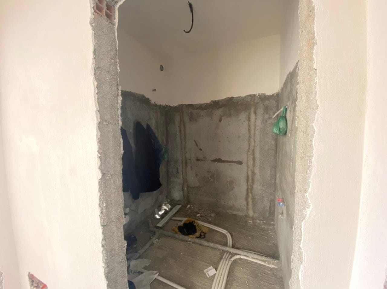 SHITET APARTAMENT 2+1 PRANE STADIUMIT,DURRES. 4